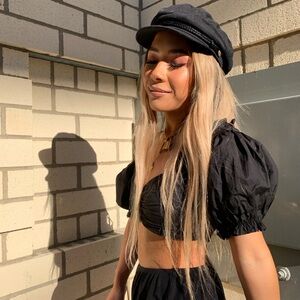 Forever 21 Black Puff Sleeve Crop Top